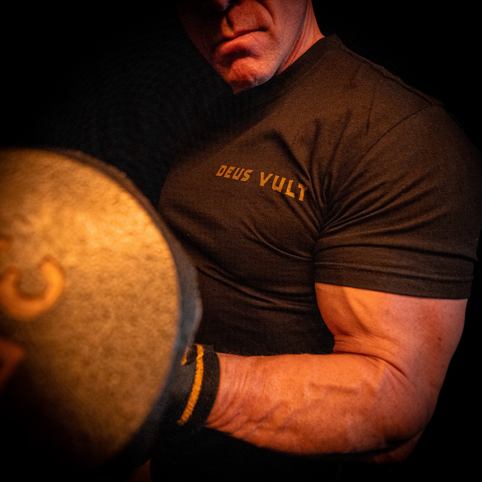 Deus Vult Powerlifter Fitted T-shirt - Image 4