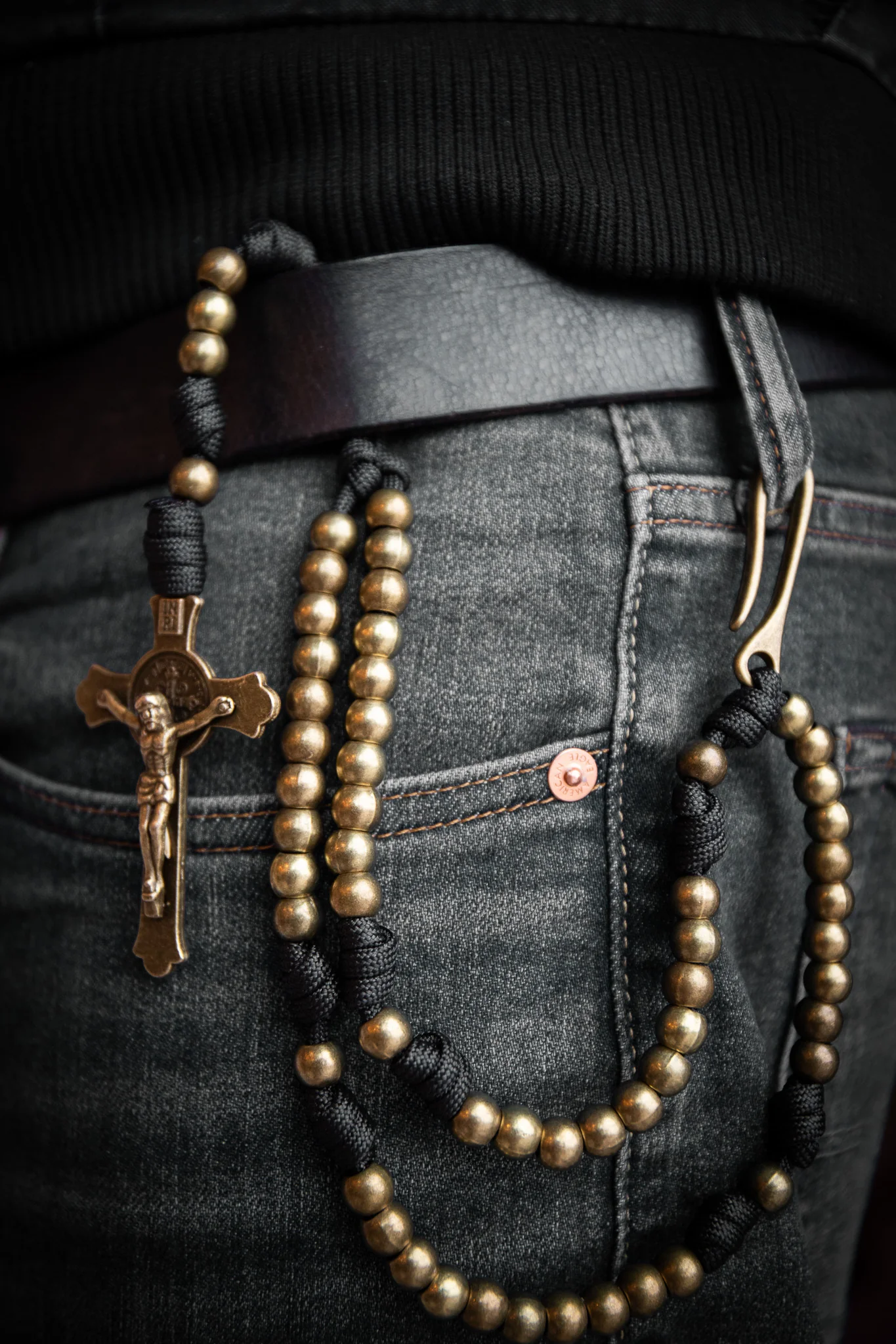 Sanctus Open Carry Belt Rosary  MKII - Black & Brass - Image 4